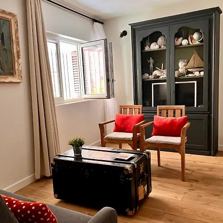 Les Petits Volets Apartmán