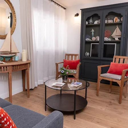 Apartment Les Petits Volets A 100m De La Antibes