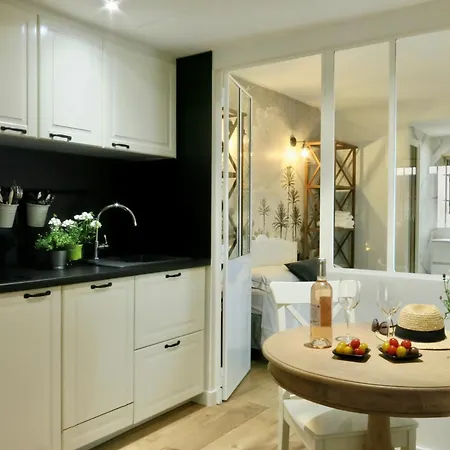 Les Petits Volets Appartamento *